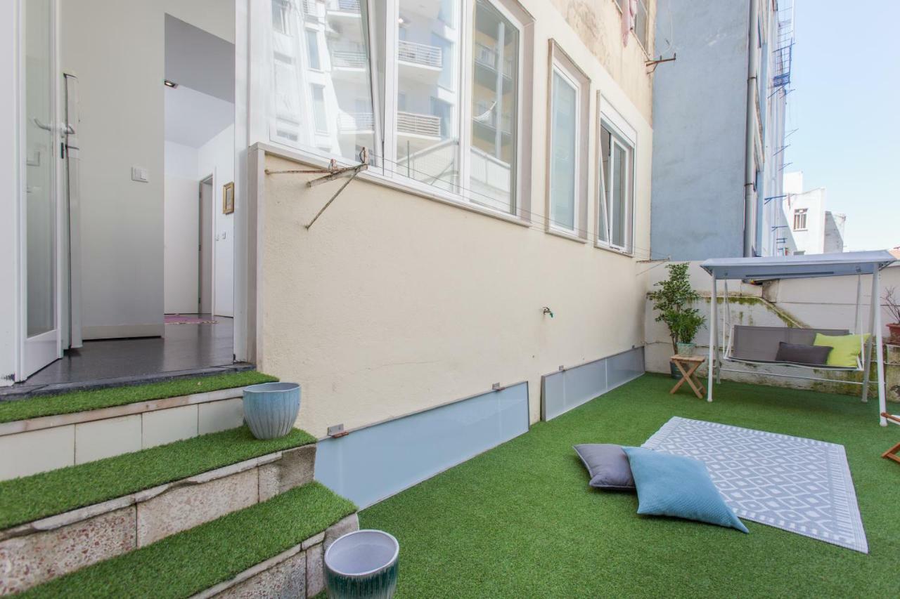 Renovated Apart With Private Courtyard, By Timecooler Lisboa Екстериор снимка