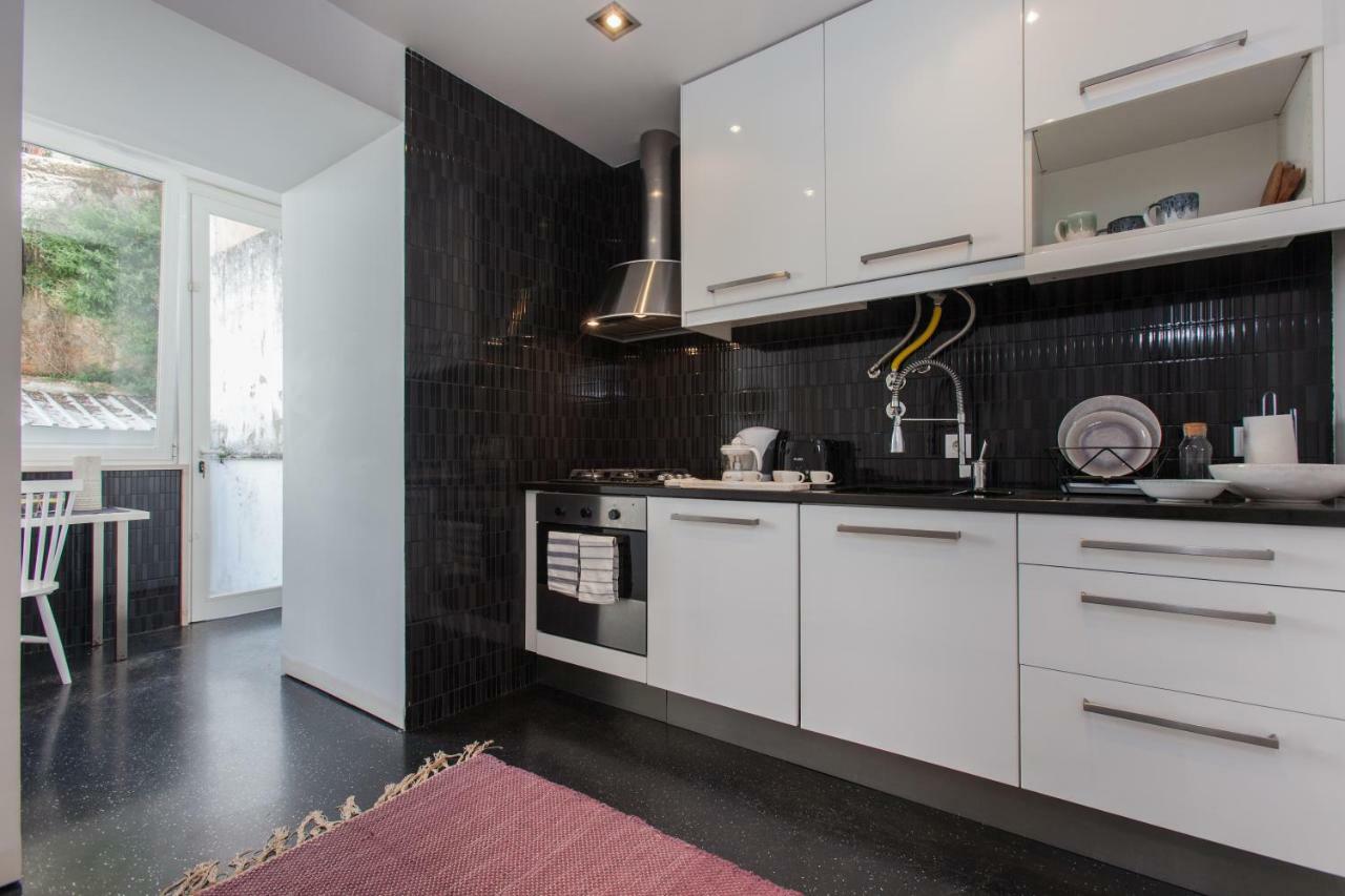 Renovated Apart With Private Courtyard, By Timecooler Lisboa Екстериор снимка